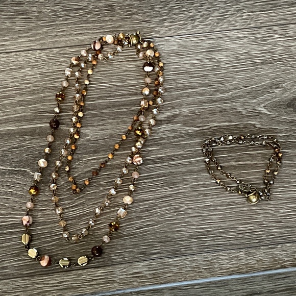 Bohemian “ Bonnie “ Magnetic Adjustable Beaded Necklace R1A - Picture 3 of 3